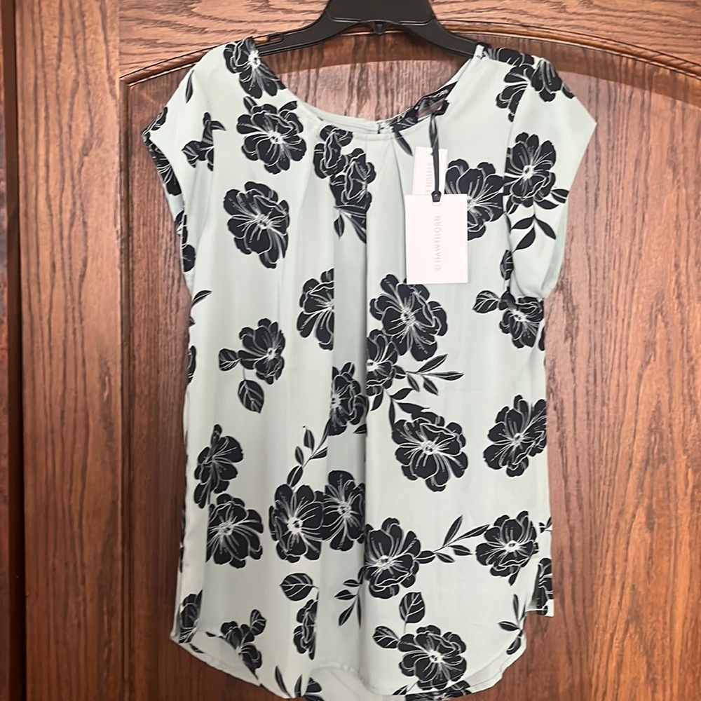 41 Hawthorn Navy and Sea Mist colored blouse Sz Large NWT short sleeve